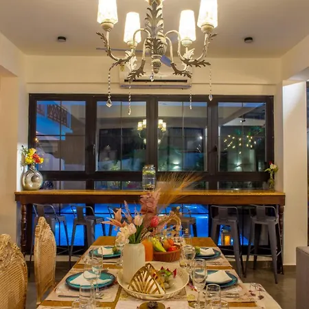 8Bhk Villa Antaliya Morjim - Premium Stay 150M Away From Morjim Beach